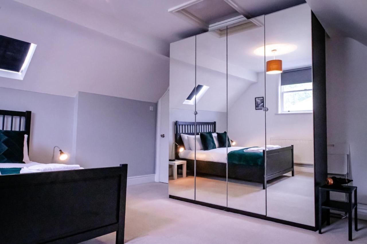 Lord Street - 2 Beautiful Apartments - Sleep Up To 14 Guests - By Rework Accommodation Chester Exterior foto